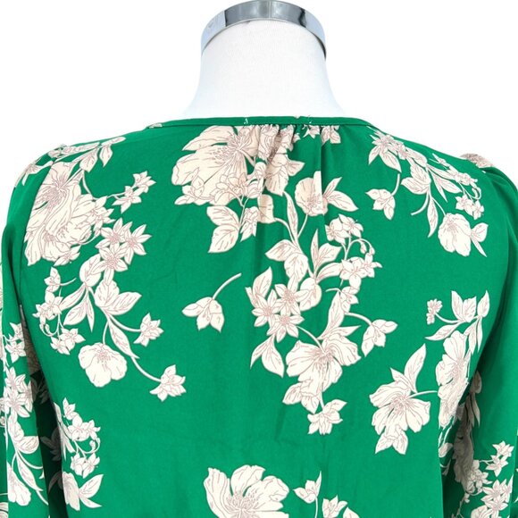 Sienna Sky Floral Wrap V-Neck Blouse Green Biege Size Small - Picture 5 of 10